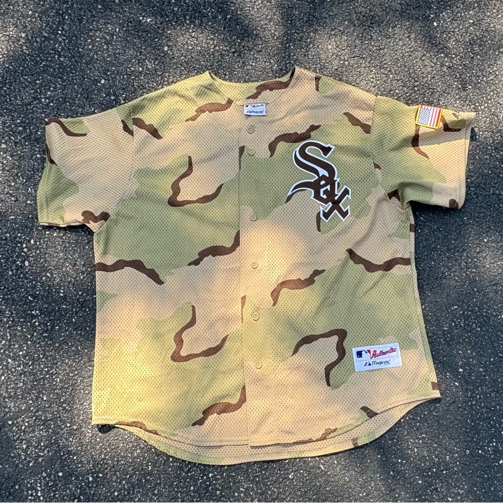 Majestic | Chicago White Sox | Camouflage | Baseball Jersey | 2XL | MLB